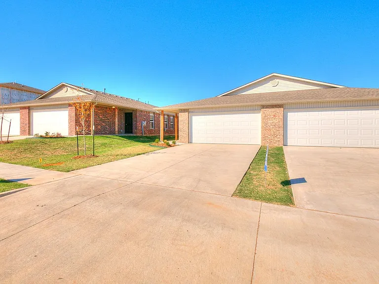 9627 Glover River Dr — Photo 3