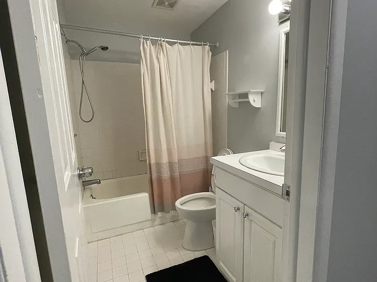 527 Longshore Dr #B — Photo 7