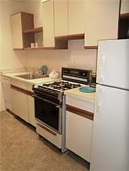 Rented by R New York