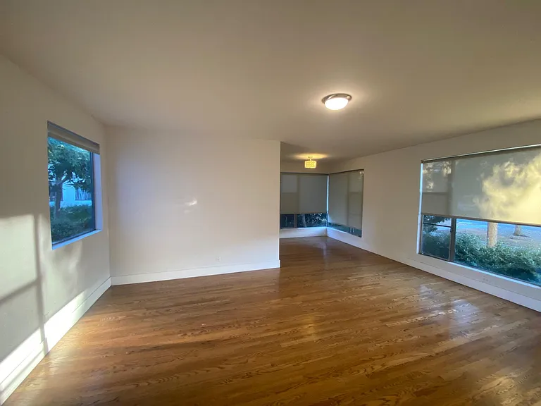 3130 S Barrington Ave #A — Photo 5