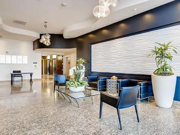 5th image of 1080 Park Blvd Unit 909