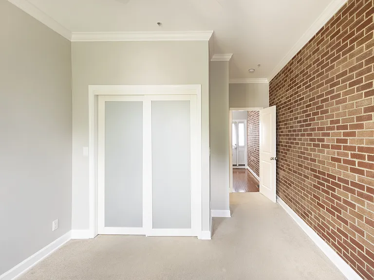 1122 K St SE — Photo 9