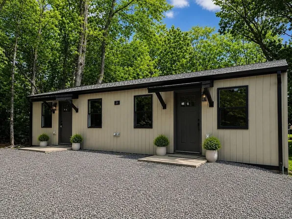 23 Proctor Dr, Clarksville, TN 37043