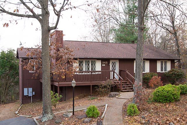 1st image of 242 Jessamine Pl