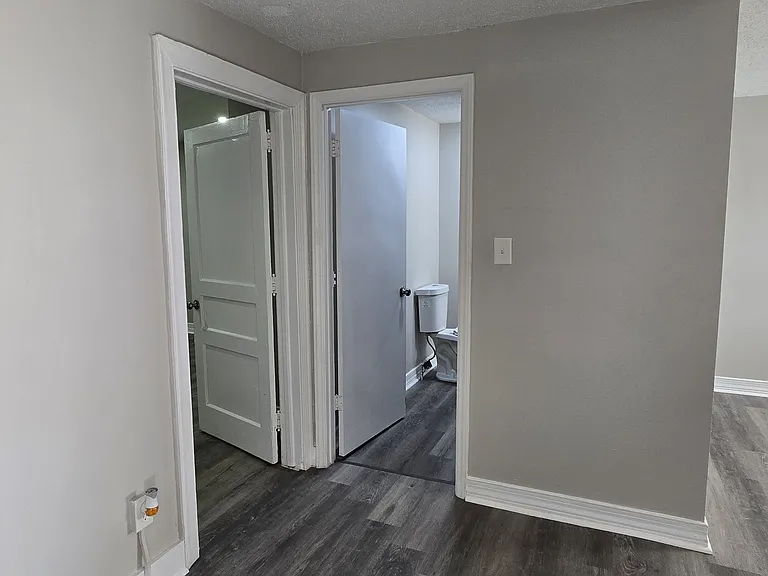 2912 Woodleigh St #3 — Photo 9