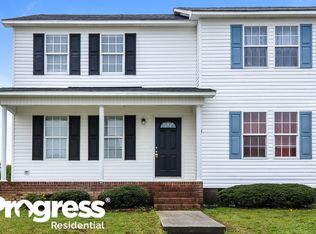 101 Mayfair Ct, Clayton, NC 27520