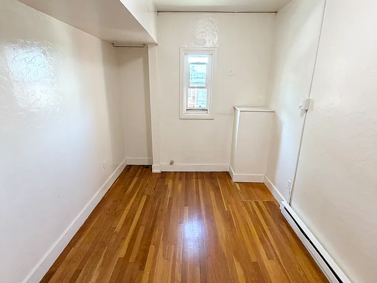 2555 Virginia St #202 — Photo 7