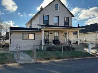 139 Roquette Ave, Elmont, NY 11003