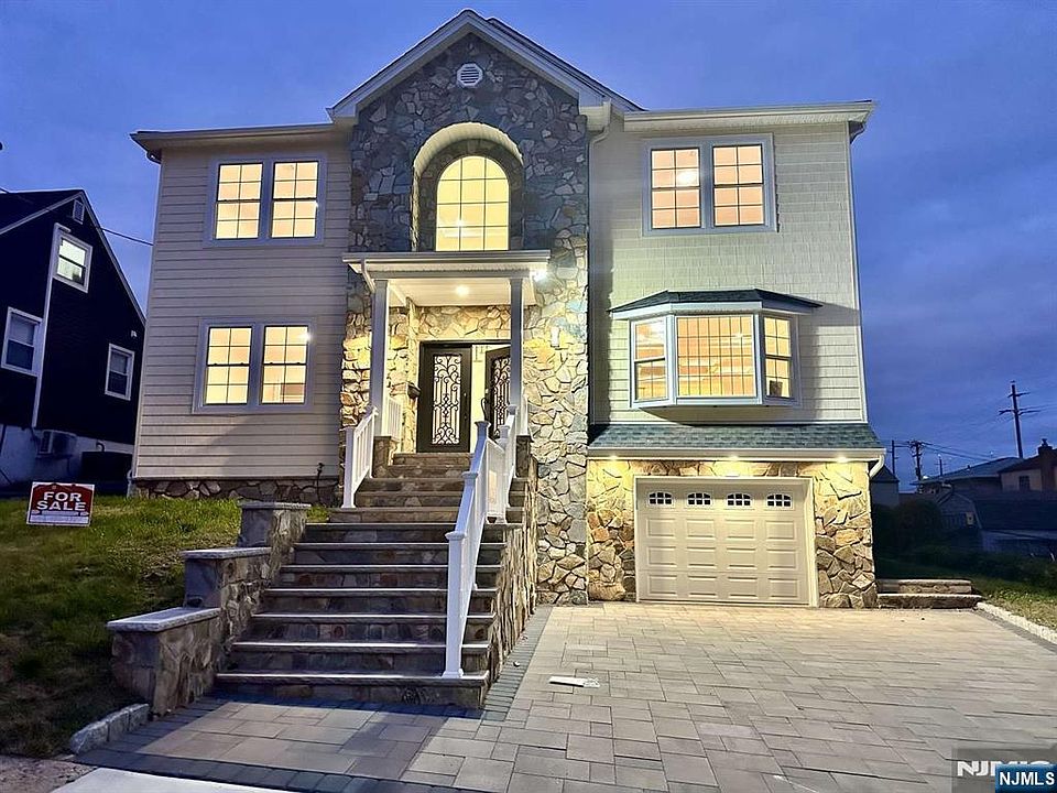 1st image of 178 Leonard Pl