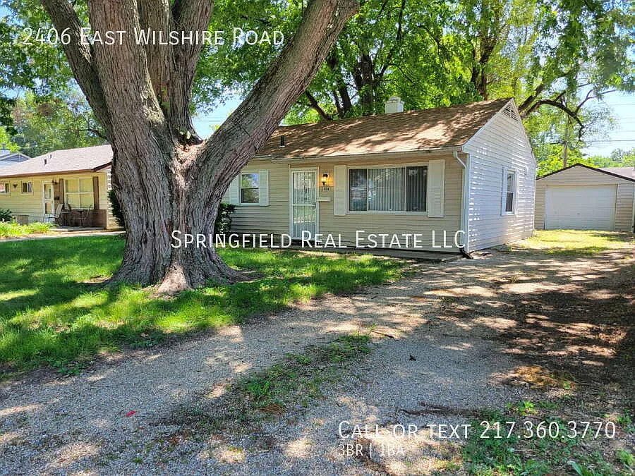 Sweet Home 3 Bedroom with Garage & Stainless Steel Appliances — Photo 2