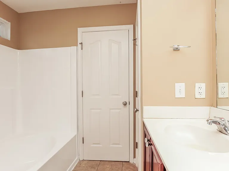 1008 Cheryl Ln — Photo 14