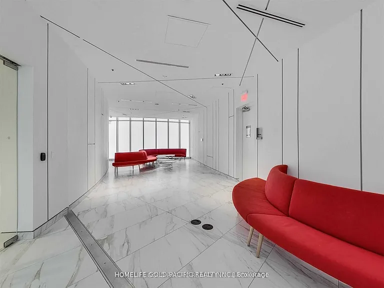 14 York St #5301 — Photo 20