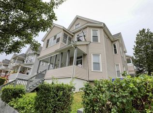 24 Webster St, Springfield, MA 01104