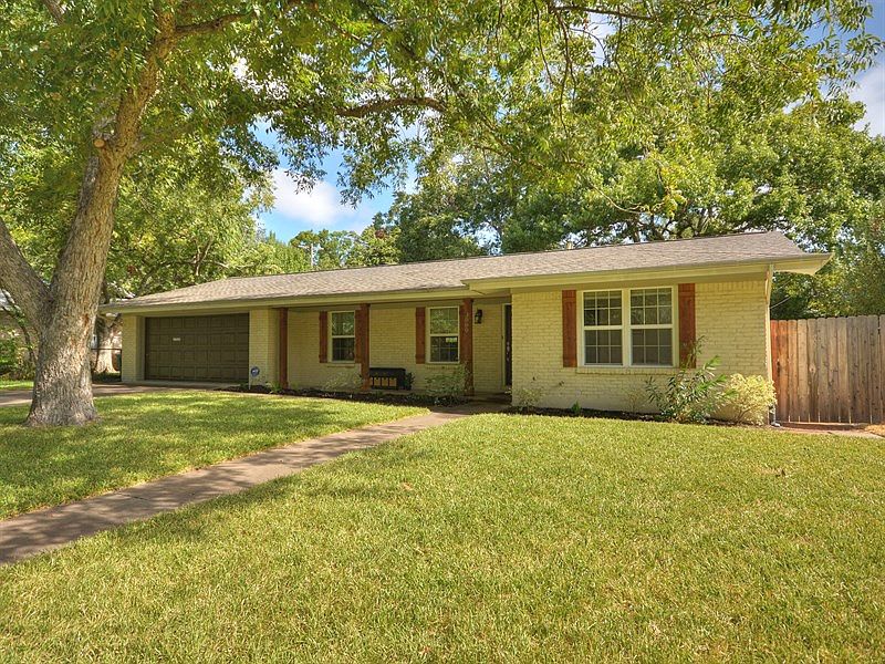 1st image of 3000 Skylark Dr