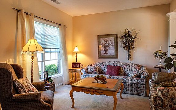 3rd image of 2940 Waterside Way