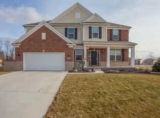24730 Purlin Ct, South Lyon, MI 48178