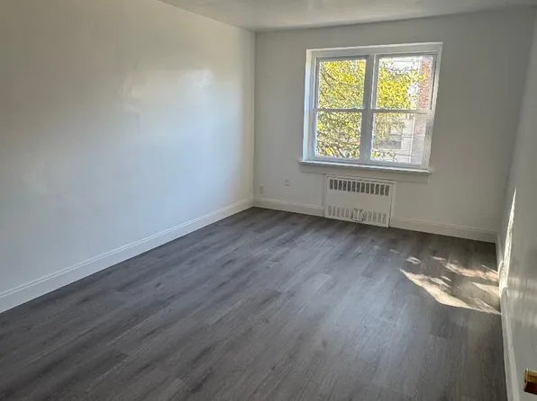 258 Senator Street image 5 of 6