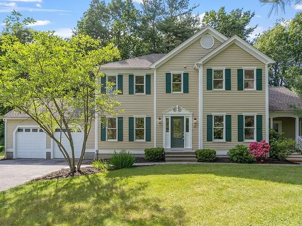 11 Greenbrier Dr, Westford, MA 01886