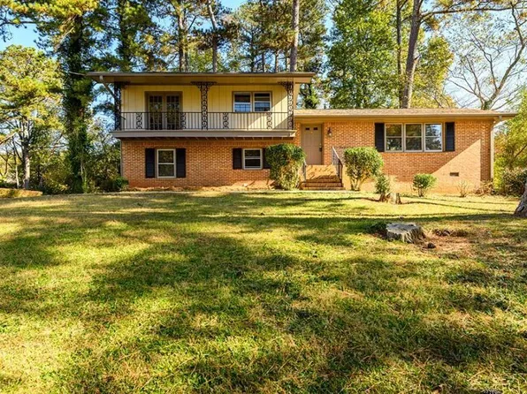 462 Emily Dr SW, Lilburn, GA 30047