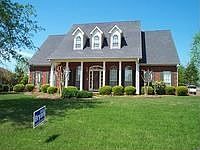 2nd image of 229 Huntington Pl
