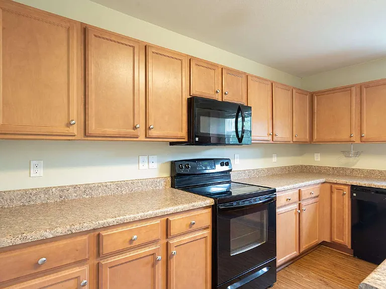 326 Azalea Dr — Photo 12