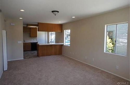 3rd image of 523 E El Morado Ct