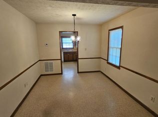 1709 Riverside Ct NE, Conyers, GA 30013