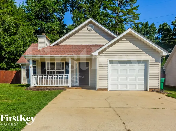 6115 Country Walk Dr, Charlotte, NC 28212