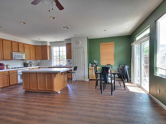 5th image of 1400 Mendocino Creek Dr