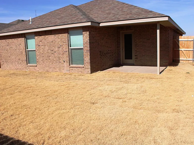 3015 Valencia Ave — Photo 19