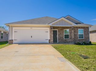 1427 Monterey Dr, Longview, TX 75601