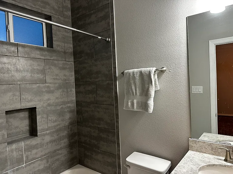 1621 Shearn St — Photo 10