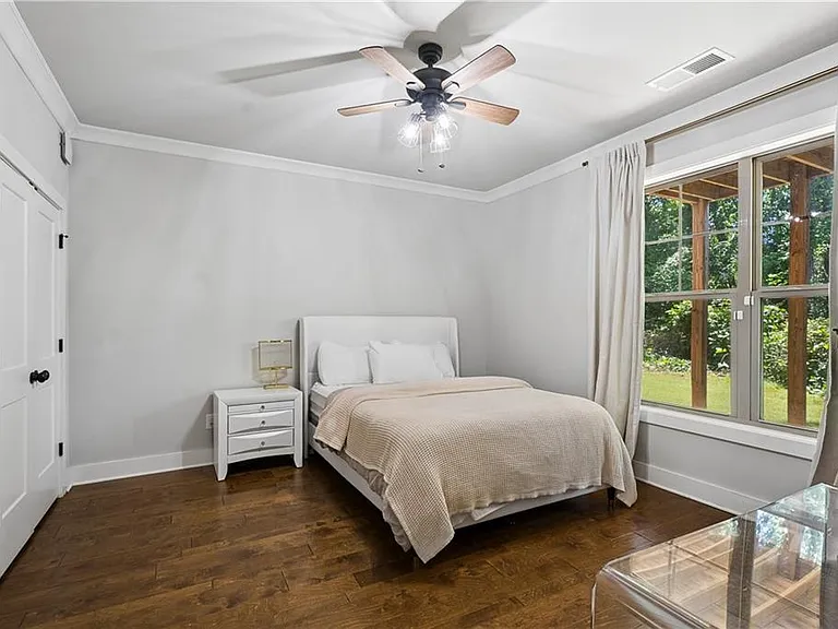 2424 Misty Hollow Pl — Photo 26