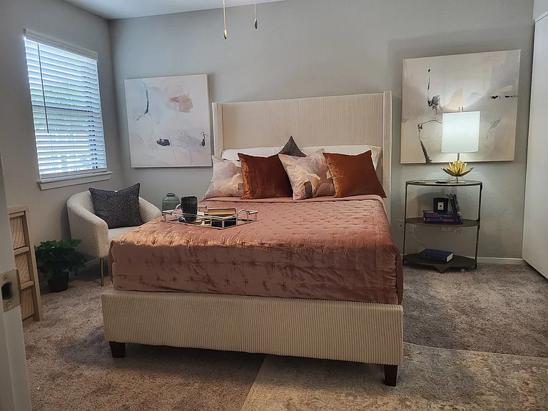 Lavera at Lake Highlands — Photo 18
