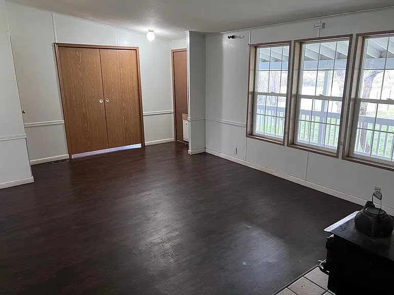 22195 Vallotton Ln — Photo 17
