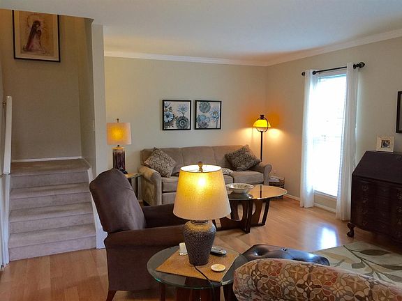 4th image of 3220 Alpine Dr