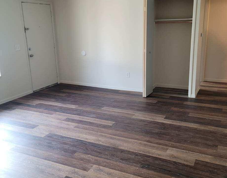 1st image of 1555 Bryn Mawr Pl #4