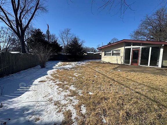 5th image of 2280 Brook Dr