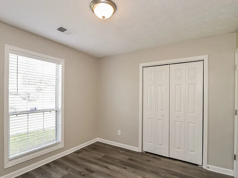 88 Ann Cir SE — Photo 12