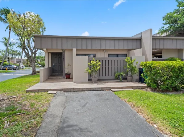 7351 SW 105th Pl, Miami, FL 33173