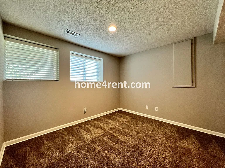 14068 W 147th Pl — Photo 47