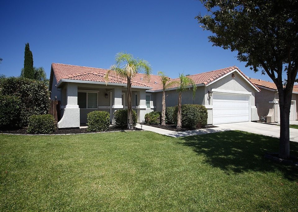 1st image of 2537 Marie Antoinette Dr