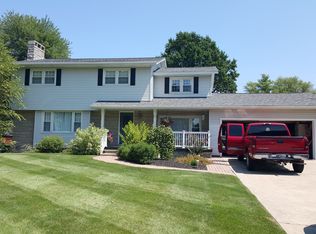 12 Sugarland Rd, Washington, IN 47501