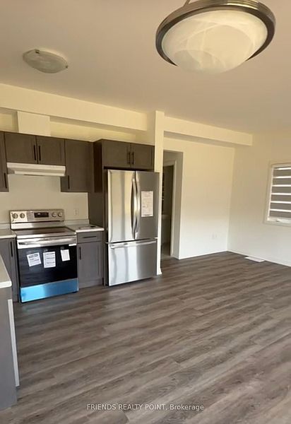 Pelham Townhouse for rent - 3 Bedrooms — photo 4