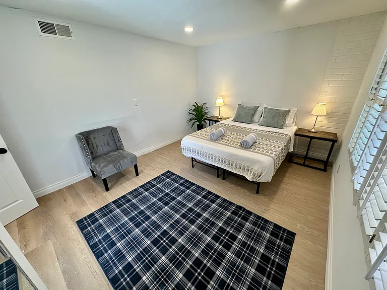 3030 Plaza St #B — Photo 36