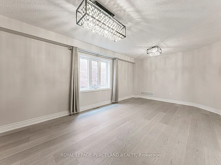 152 Flagstone Way — Photo 10