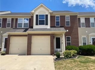 106 Yellowstone Ct, Berea, OH 44017
