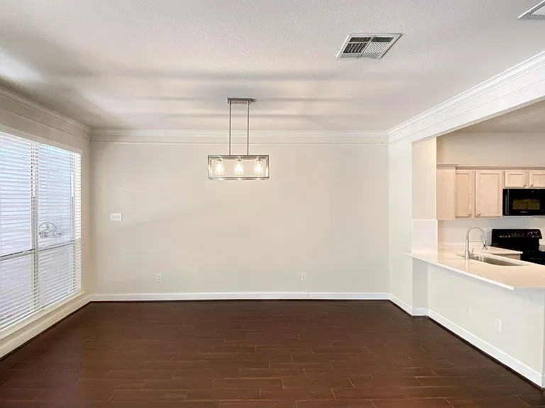 54 Alderon Woods Pl — Photo 8