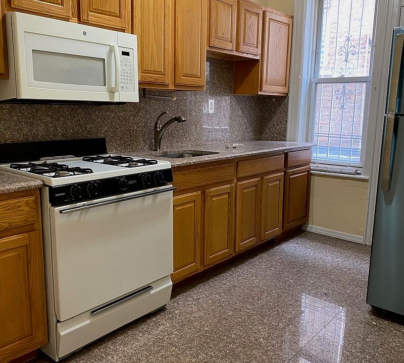 2nd image of 1225 Boynton Ave #1