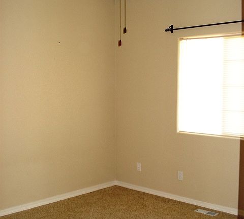 566 Marigold Rental_18633_4_12092014